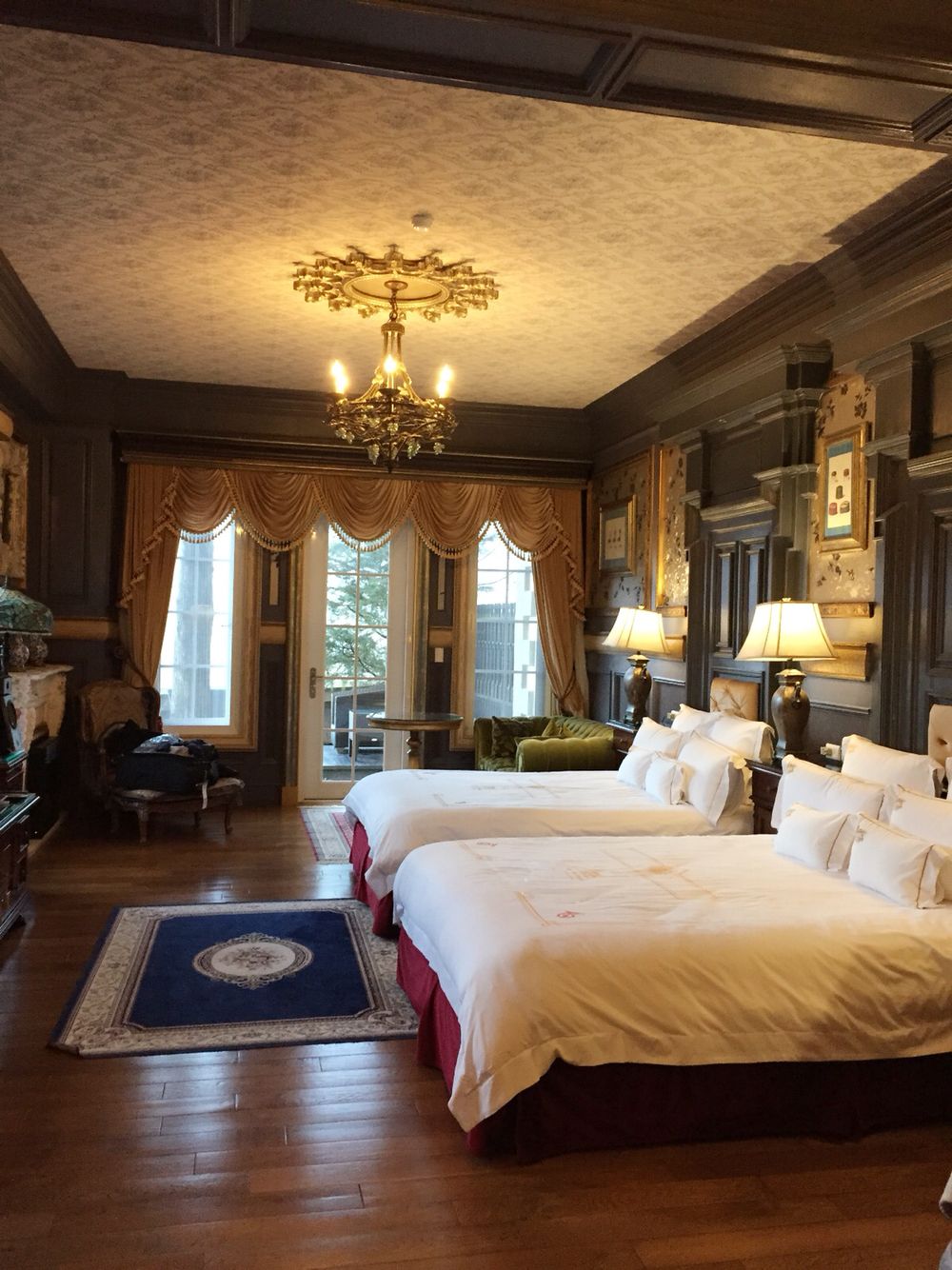 Hotels with Unique Themes Like Nature, Art, and Minimalism